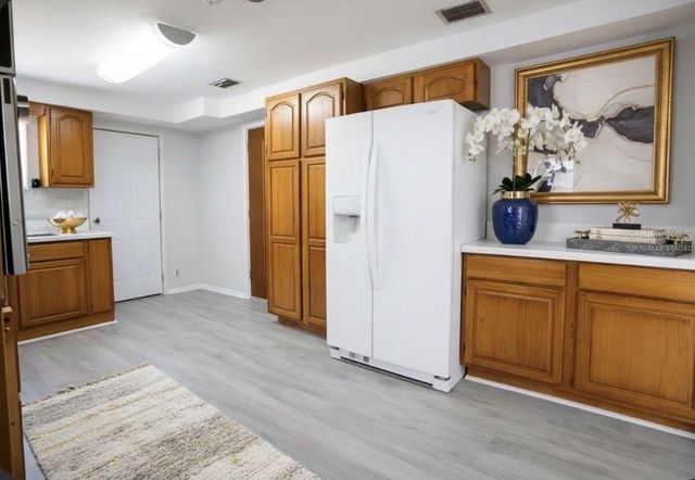 1424 NE 1ST AVENUE, Gainesville, FL 32641