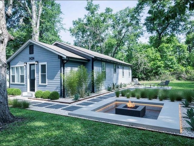 1424 NE 1ST AVENUE, Gainesville, FL 32641