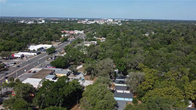 1424 NE 1ST AVENUE, Gainesville, FL 32641