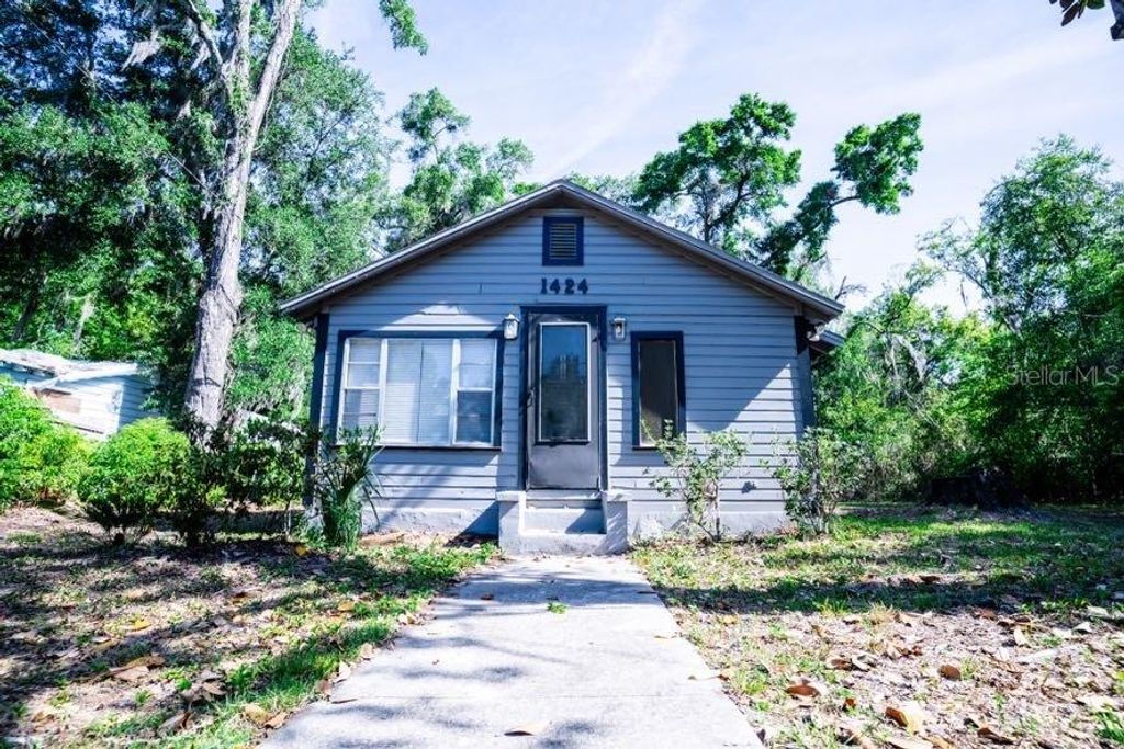 1424 NE 1ST AVENUE, Gainesville, FL 32641