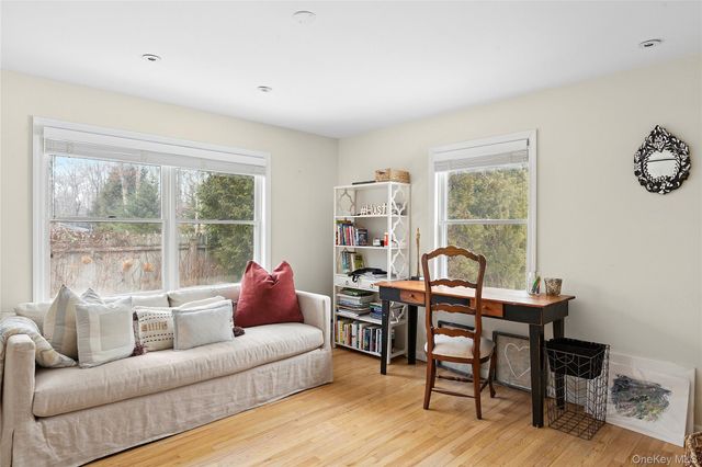 11 Valley Street, East Hampton, NY 11937