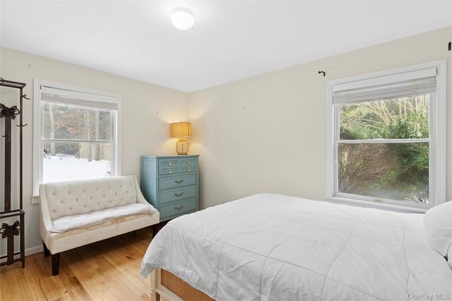 11 Valley Street, East Hampton, NY 11937