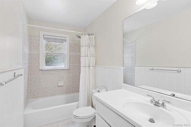 11 Valley Street, East Hampton, NY 11937