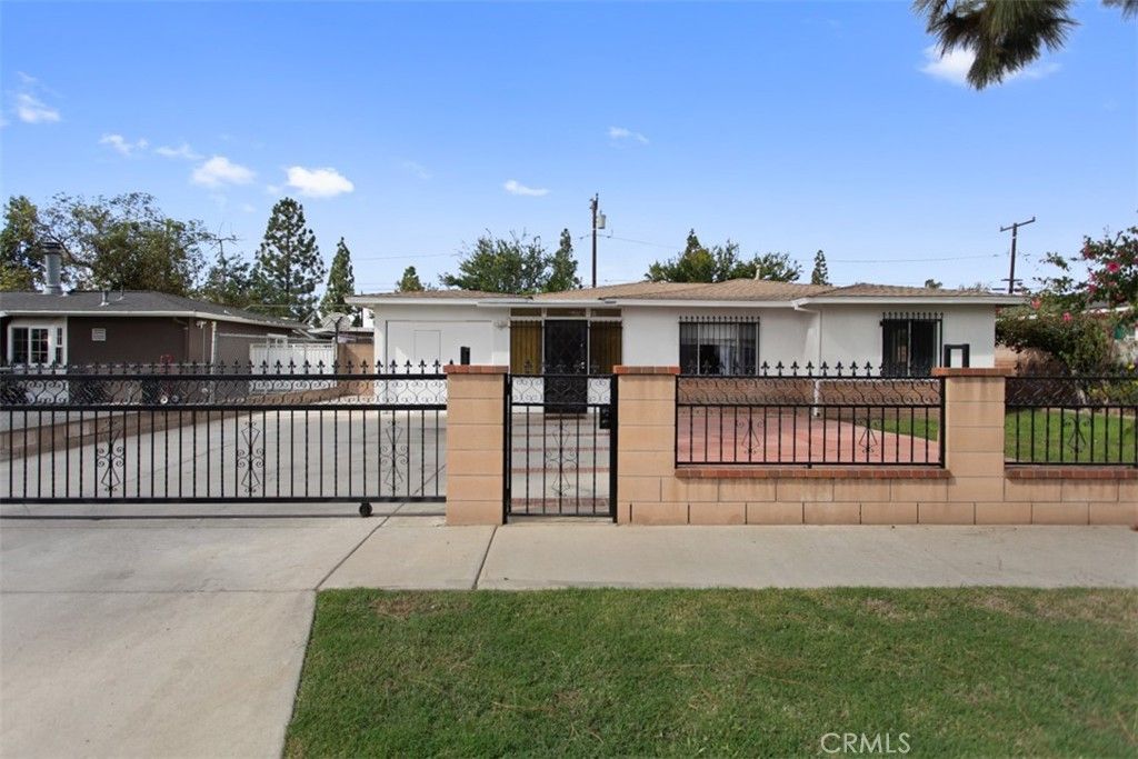 1018 S Virlee Street, Santa Ana, CA 92704 — photo 2