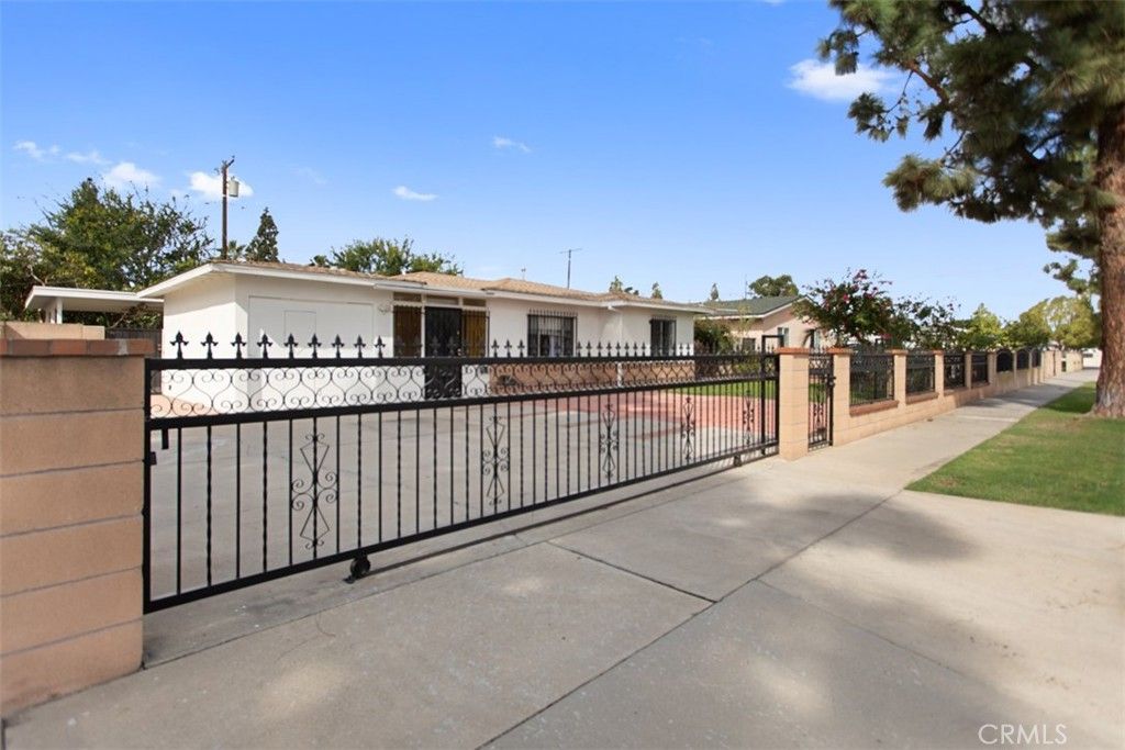 1018 S Virlee Street, Santa Ana, CA 92704 — photo 3