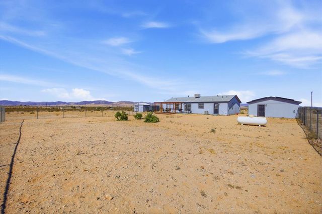 1184 Lear Avenue, 29 Palms, CA 92277
