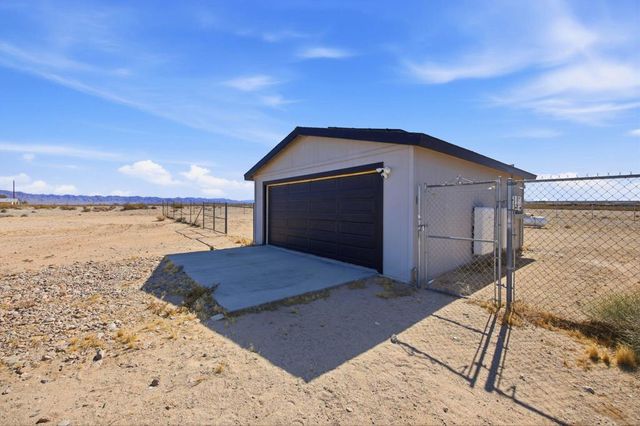 1184 Lear Avenue, 29 Palms, CA 92277