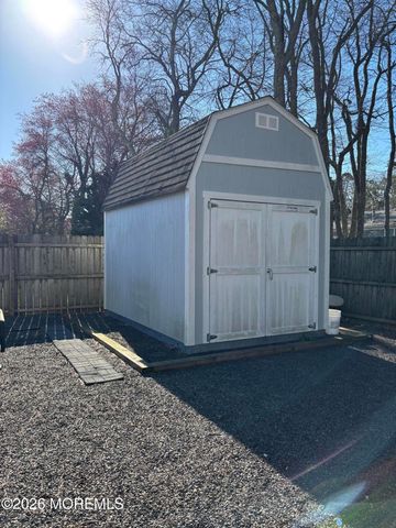 42 Central Avenue Avenue, Waretown, NJ 08758