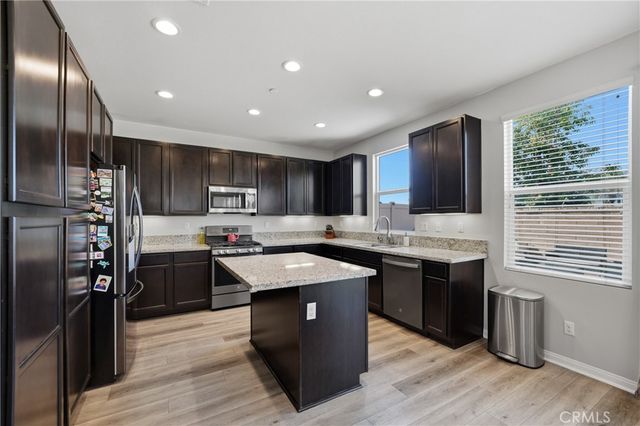 1176 Woodbury, Mentone, CA 92359