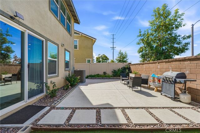 1176 Woodbury, Mentone, CA 92359