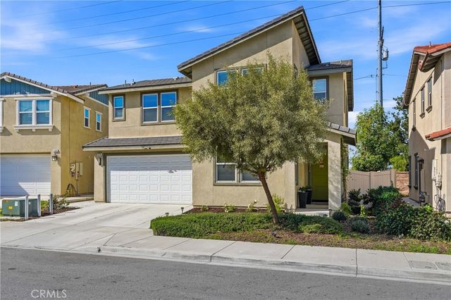 1176 Woodbury, Mentone, CA 92359