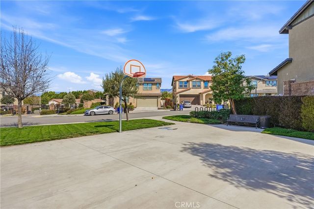 1176 Woodbury, Mentone, CA 92359