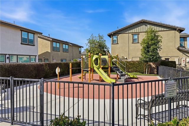 1176 Woodbury, Mentone, CA 92359