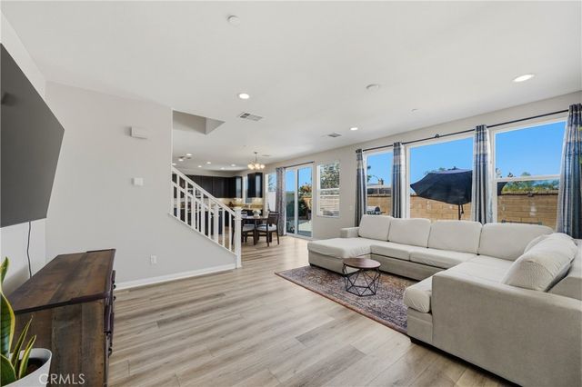 1176 Woodbury, Mentone, CA 92359