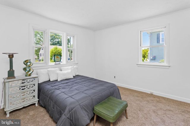 319 W MONROE AVE, Magnolia, NJ 08049