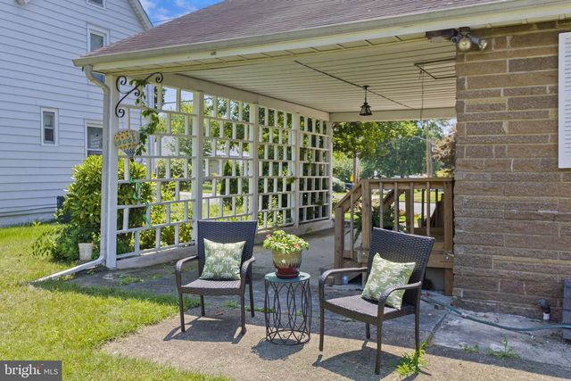 319 W MONROE AVE, Magnolia, NJ 08049