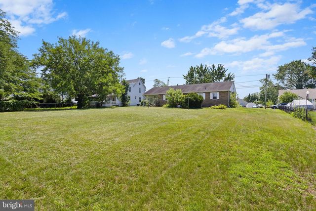 319 W MONROE AVE, Magnolia, NJ 08049