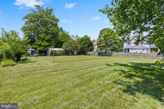 319 W MONROE AVE, Magnolia, NJ 08049