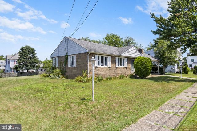 319 W MONROE AVE, Magnolia, NJ 08049