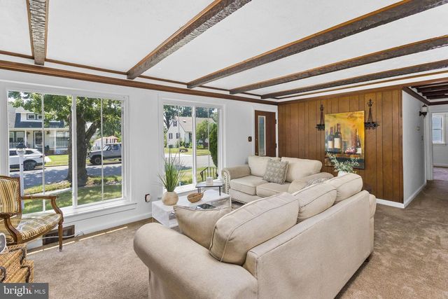 319 W MONROE AVE, Magnolia, NJ 08049