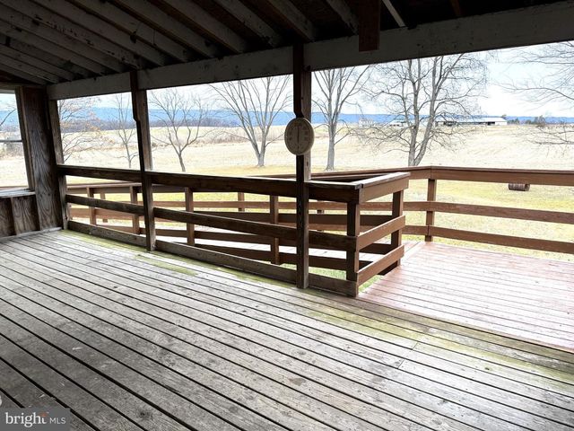 29 BRANDY RUN RD, Newville, PA 17241