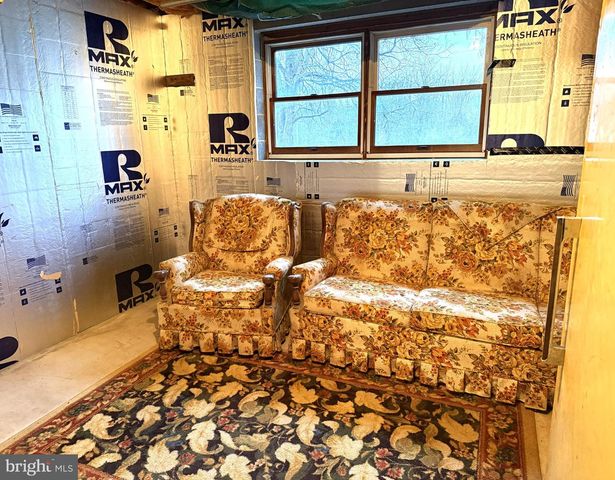 29 BRANDY RUN RD, Newville, PA 17241