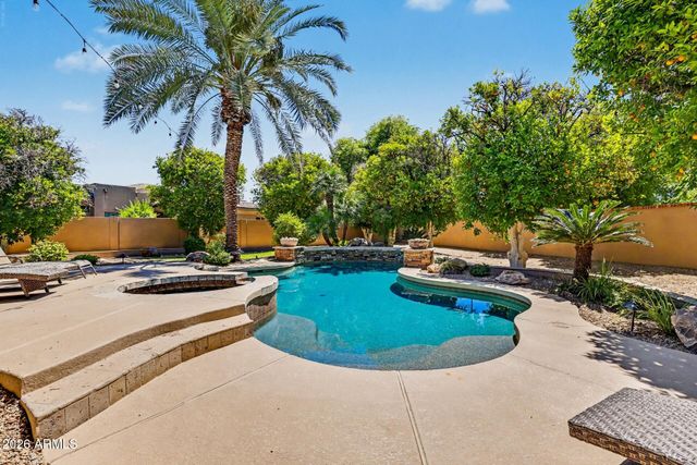 3937 E MENLO Circle, Mesa, AZ 85215