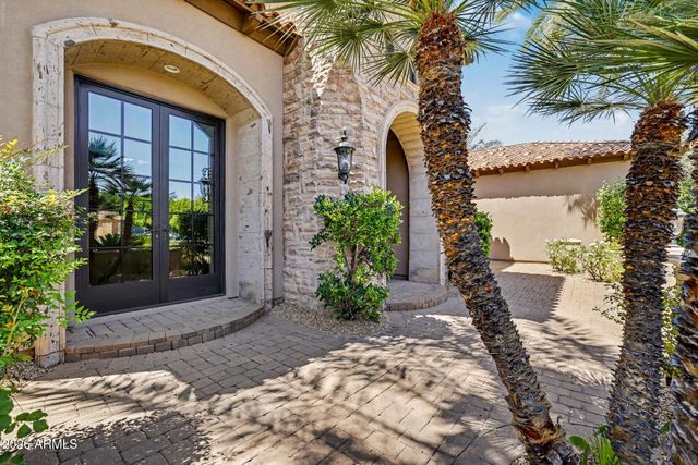 3937 E MENLO Circle, Mesa, AZ 85215