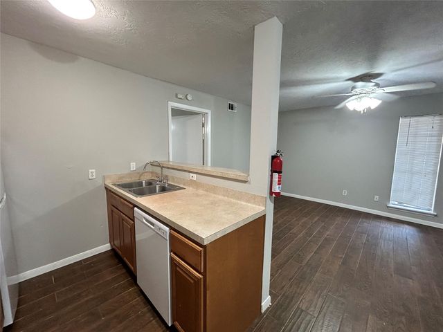 425 Emerson 6, Houston, TX 77006