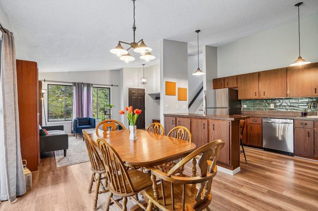 13400 Pepperwood Circle, Minnetonka, MN 55305