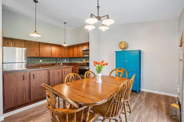 13400 Pepperwood Circle, Minnetonka, MN 55305