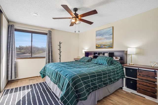 13400 Pepperwood Circle, Minnetonka, MN 55305