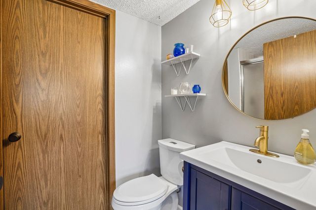 13400 Pepperwood Circle, Minnetonka, MN 55305