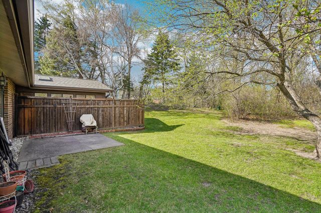 13400 Pepperwood Circle, Minnetonka, MN 55305