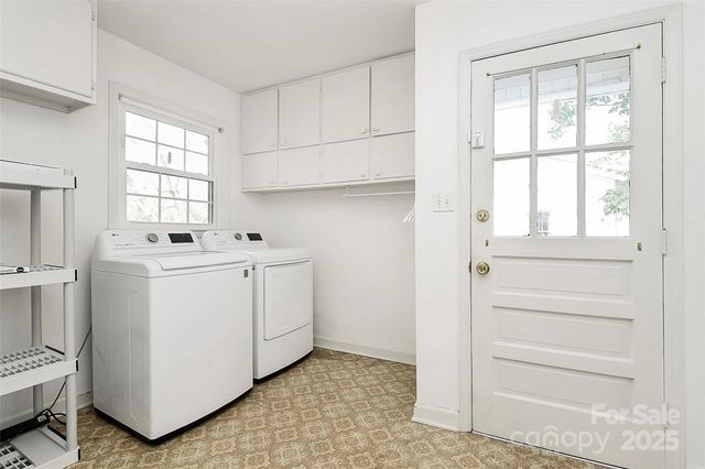 7501 Folger Drive, Charlotte, NC 28226