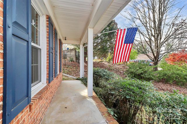 7501 Folger Drive, Charlotte, NC 28226