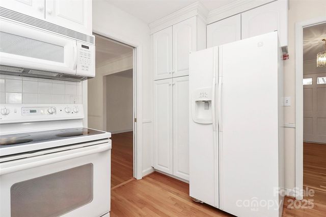 7501 Folger Drive, Charlotte, NC 28226