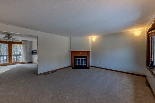 2 Scotty Hollow D2, Chelmsford, MA 01863