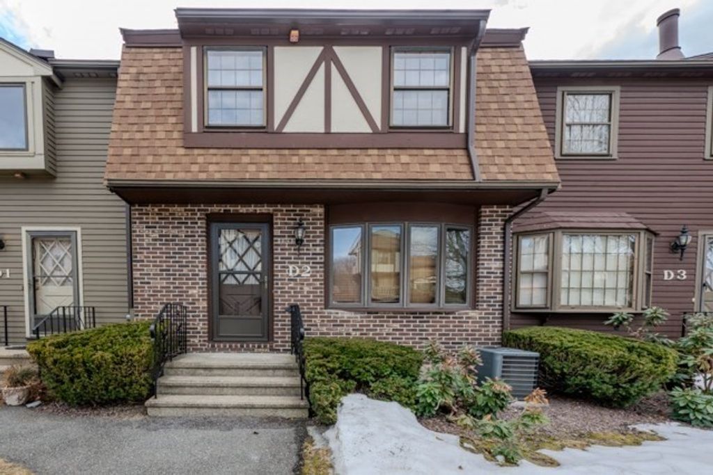 2 Scotty Hollow D2, Chelmsford, MA 01863