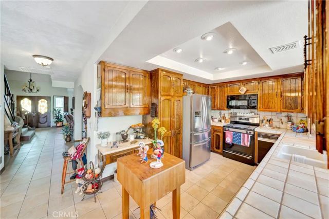 433 Fairway Drive, Palmdale, CA 93551