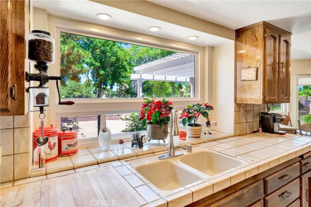 433 Fairway Drive, Palmdale, CA 93551