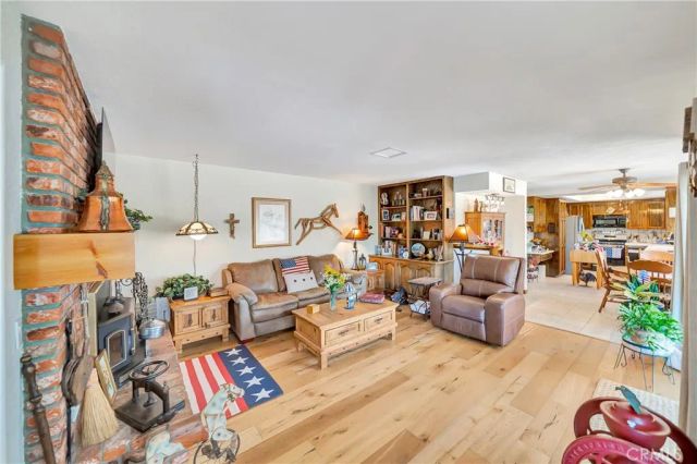 433 Fairway Drive, Palmdale, CA 93551