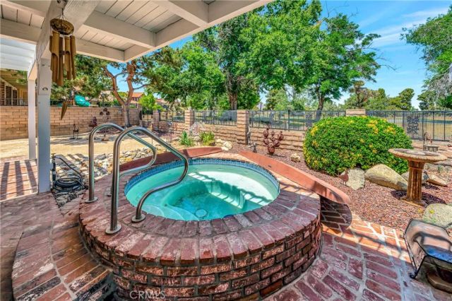 433 Fairway Drive, Palmdale, CA 93551