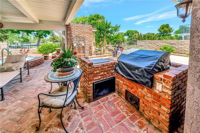 433 Fairway Drive, Palmdale, CA 93551