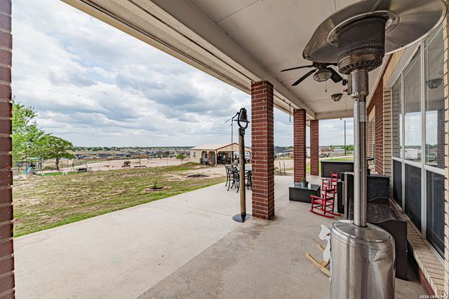 700 Lake Valley, La Vernia, TX 78121