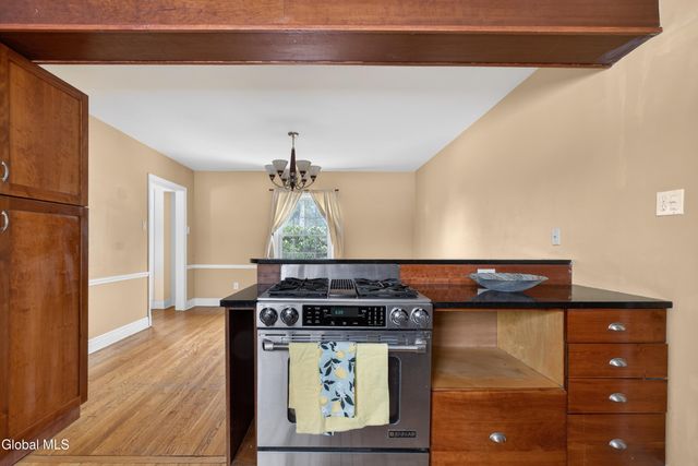 2510 Troy-Schenectady Road, Niskayuna, NY 12309