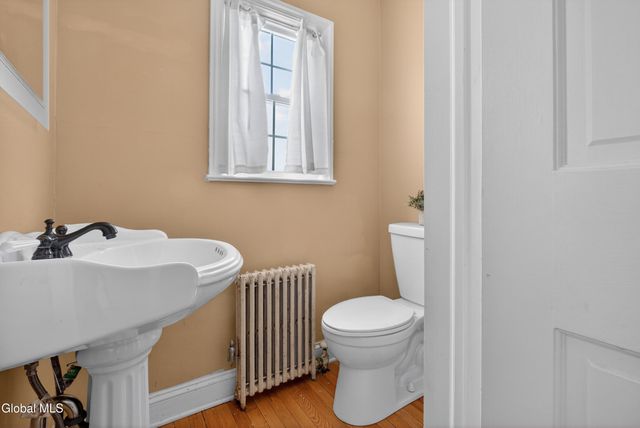 2510 Troy-Schenectady Road, Niskayuna, NY 12309