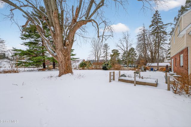 2510 Troy-Schenectady Road, Niskayuna, NY 12309