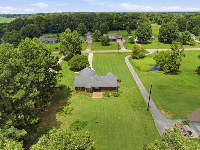 171 BRIERHEDGE RD, Covington, TN 38019