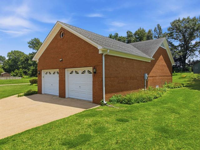 171 BRIERHEDGE RD, Covington, TN 38019